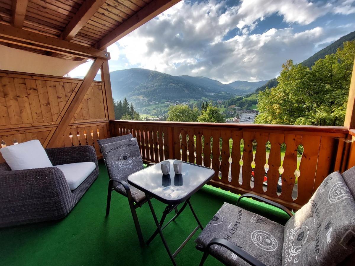 Alpenflair - Charming Ski-To-Door Apartment Bad Kleinkirchheim Exterior photo